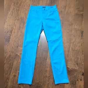 NYDJ women's blue skinny jeans.    T6